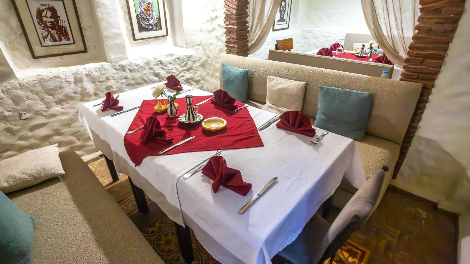 ****  Riad Al Madina Essaouira Maroc
